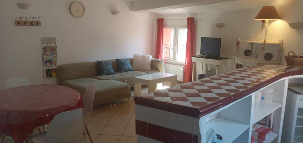 Duplex De Charme Avec Terrasse Au Coeur Du Village Лорг Екстериор снимка