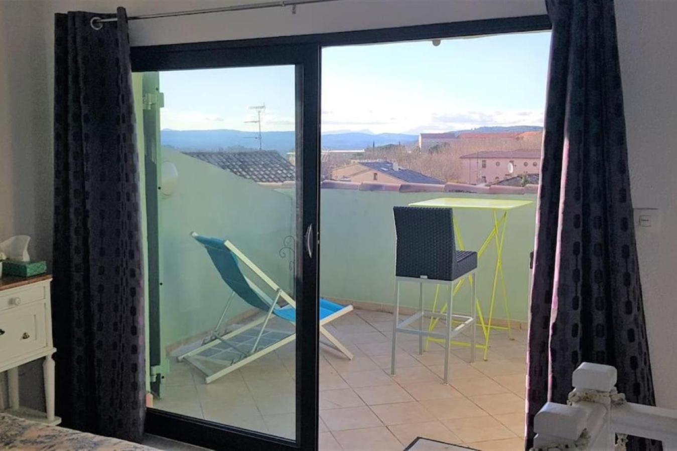 Duplex De Charme Avec Terrasse Au Coeur Du Village Лорг Екстериор снимка